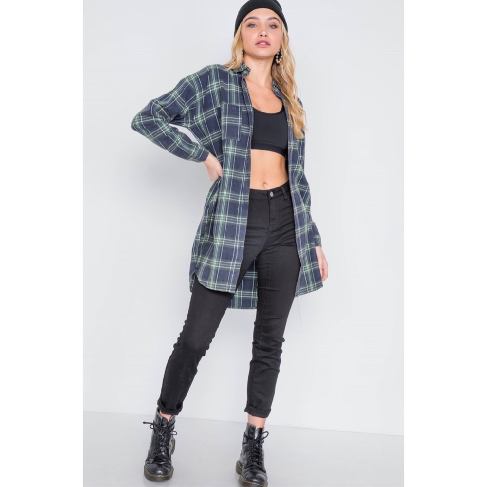 The Perfect Flannel - Picture 2 of 5